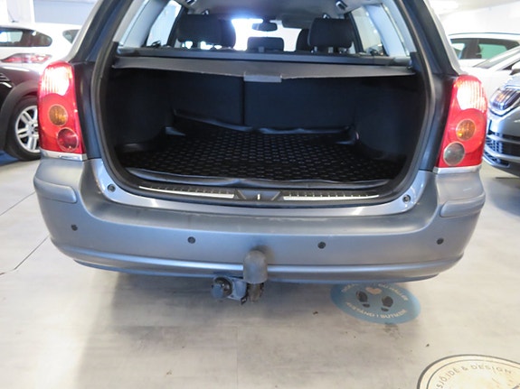 Toyota Avensis 17 of 22
