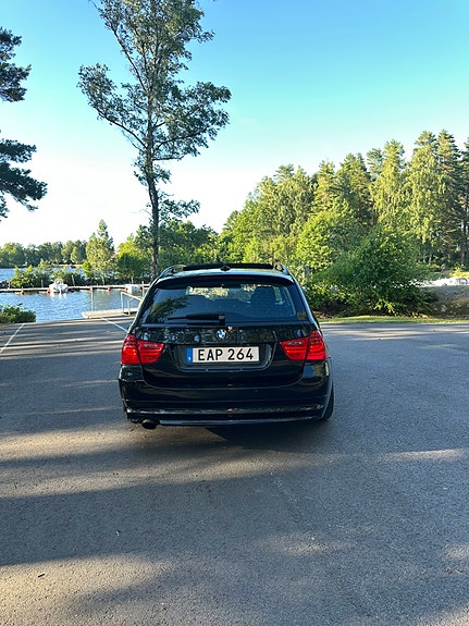 BMW 320d 5 of 6
