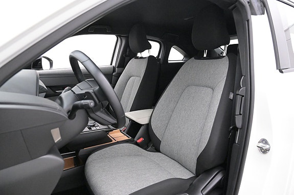 Mazda MX-30 10 of 27