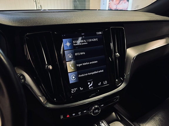 Volvo V60 18 of 27