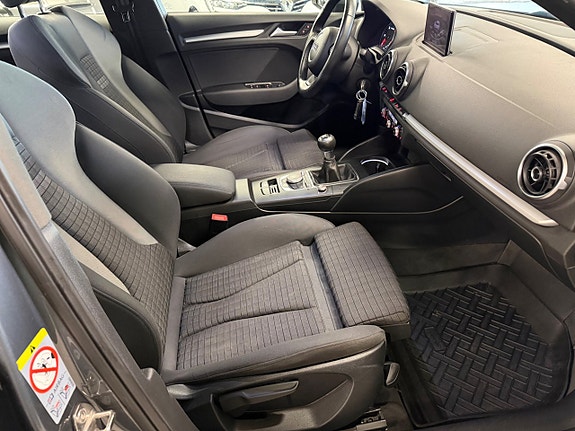 Audi A3 8 of 15