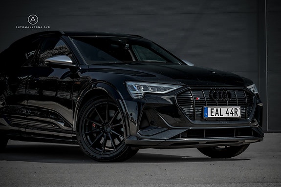 Audi e-tron S 5 of 5