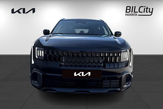 Kia Seltos 2 of 5