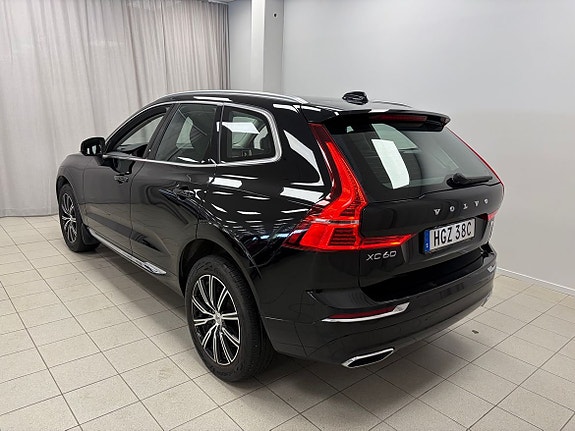 Volvo XC60 3 of 5