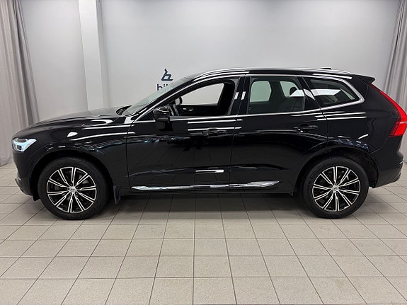 Volvo XC60 2 of 5
