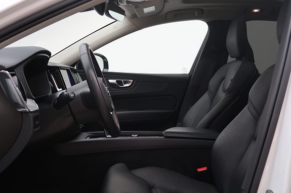 Volvo XC60 4 of 5