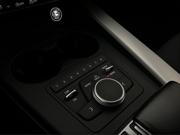 Audi A4 24 of 30