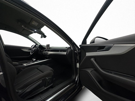 Audi A4 15 of 30
