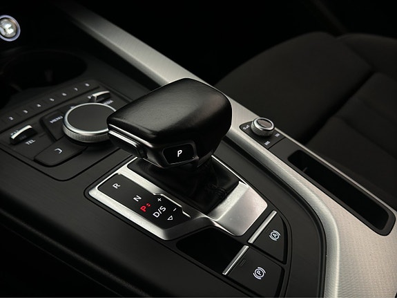 Audi A4 25 of 30