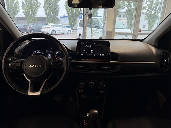 Kia Picanto 10 of 20