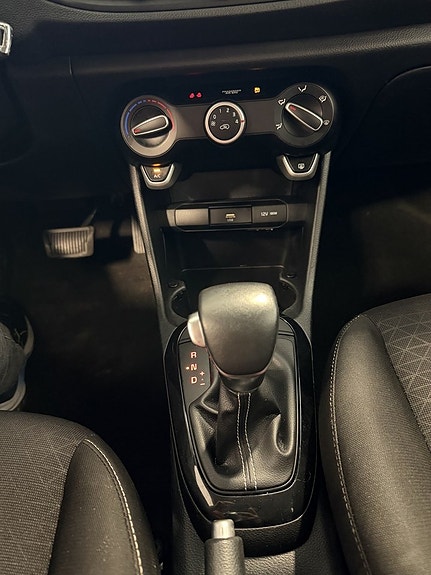 Kia Picanto 13 of 20