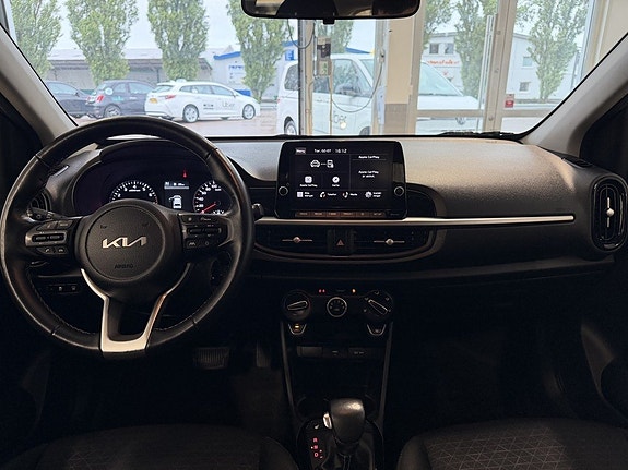Kia Picanto 16 of 20