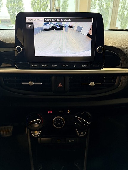 Kia Picanto 12 of 20