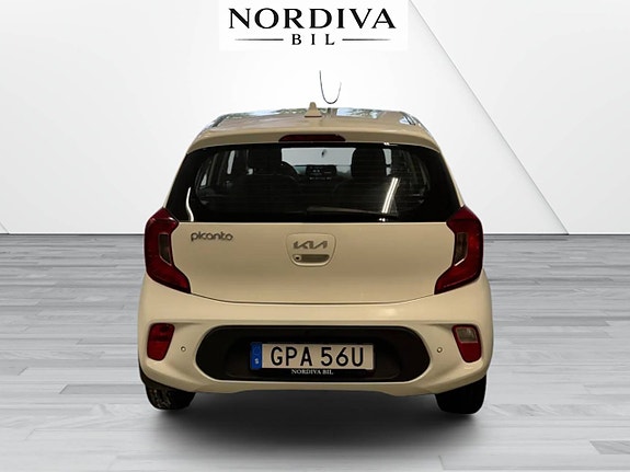 Kia Picanto 7 of 20
