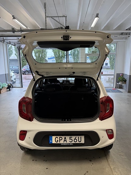 Kia Picanto 19 of 20