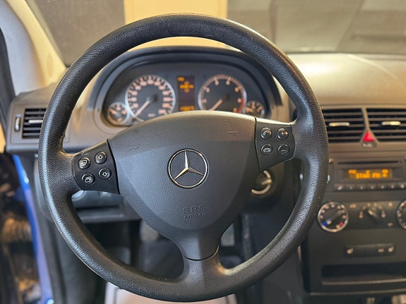 Mercedes-Benz A160 8 of 16