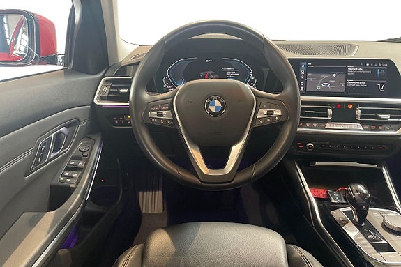 BMW 330e 9 of 18