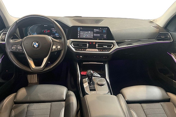BMW 330e 8 of 18