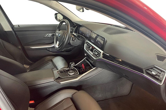 BMW 330e 6 of 18