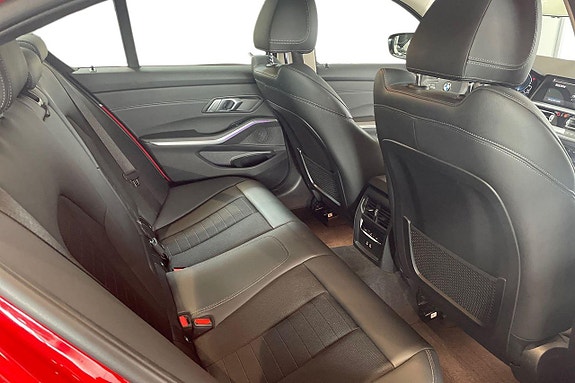 BMW 330e 7 of 18
