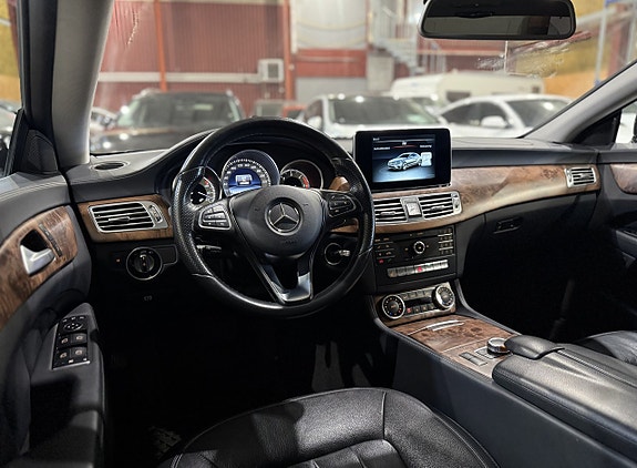 Mercedes-Benz CLS350 11 of 18