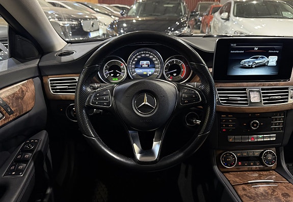 Mercedes-Benz CLS350 13 of 18