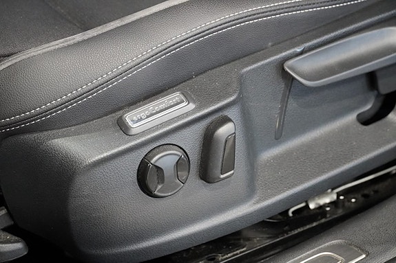 Volkswagen Passat Alltrack 5 of 18