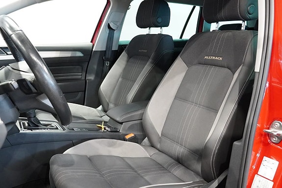 Volkswagen Passat Alltrack 4 of 18