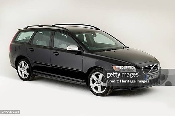 Volvo XC90 2 of 4