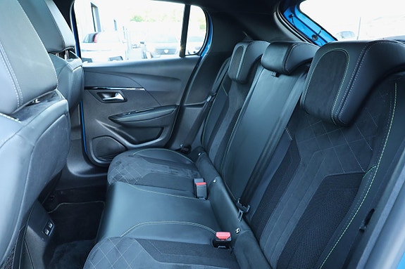Peugeot e-208 20 of 21