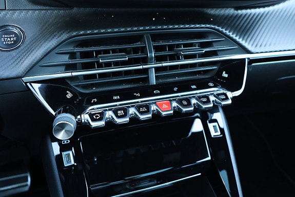 Peugeot e-208 14 of 21