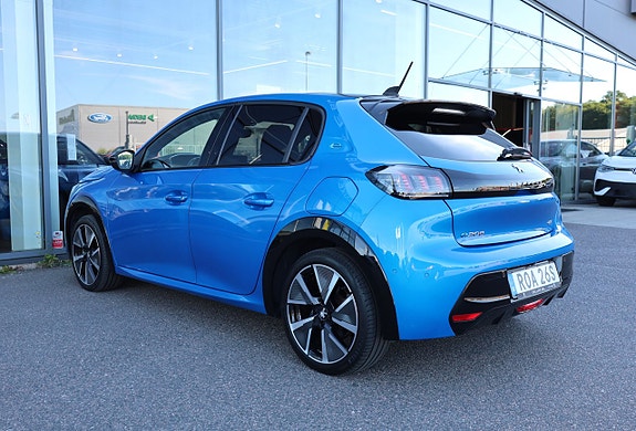 Peugeot e-208 7 of 21