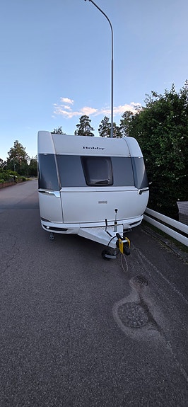 Hobby Kmfe 560 barnkammarvagn De luxe edition. Cykelställ. 2 of 15