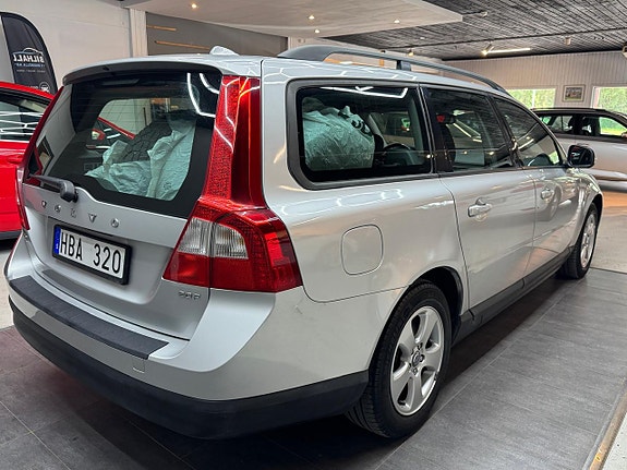 Volvo V70 5 of 5