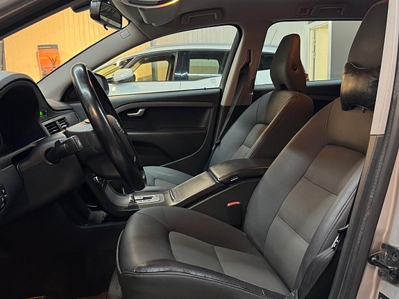 Volvo V70 13 of 14