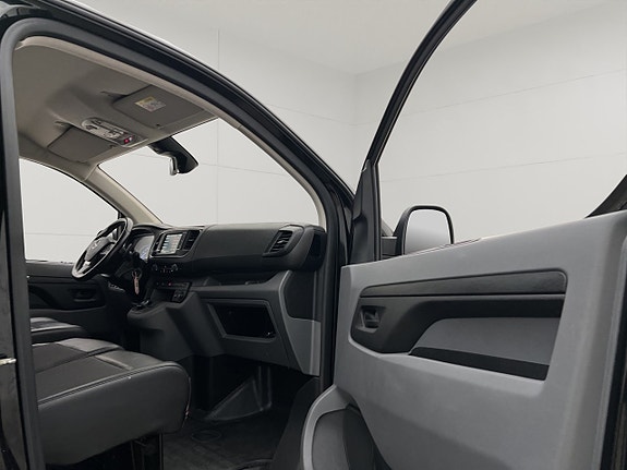 Opel Vivaro 29 of 30