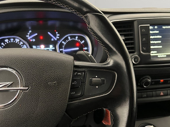 Opel Vivaro 22 of 30
