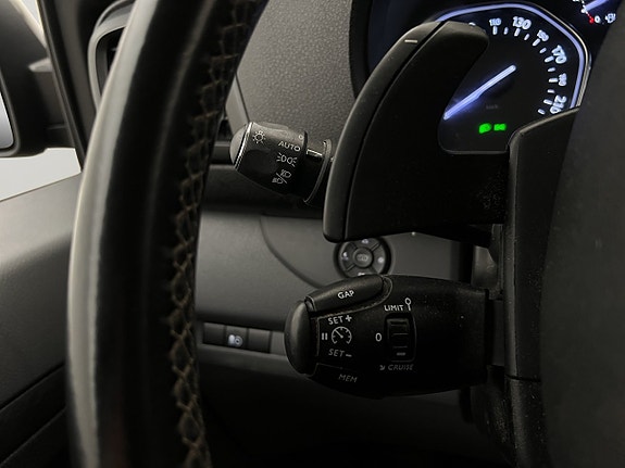 Opel Vivaro 19 of 30