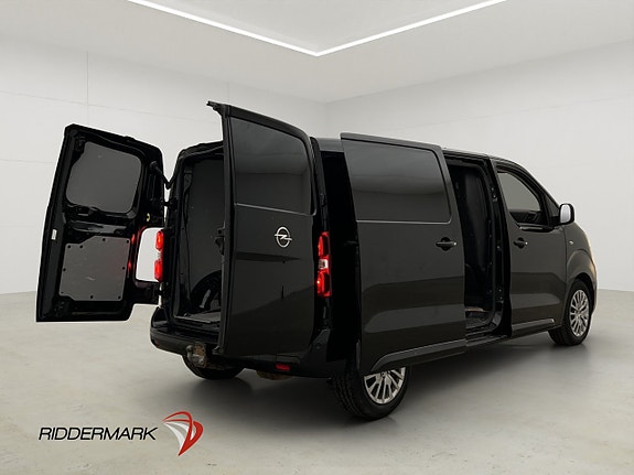 Opel Vivaro 12 of 30