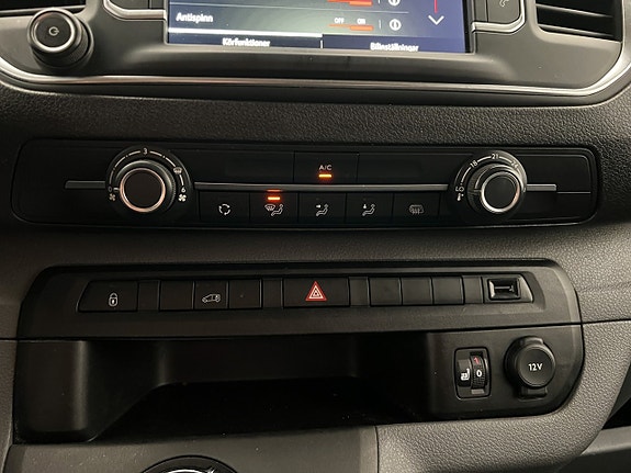 Opel Vivaro 26 of 30