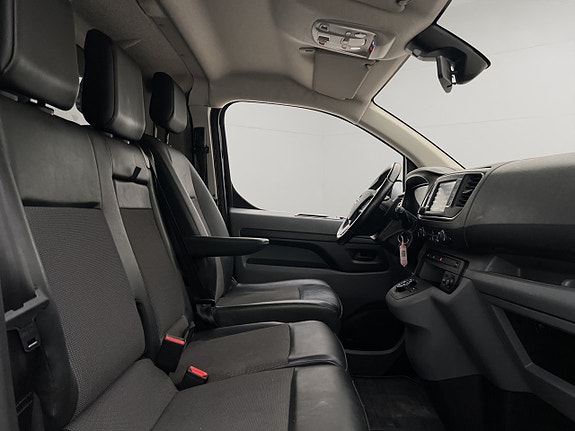 Opel Vivaro 28 of 30