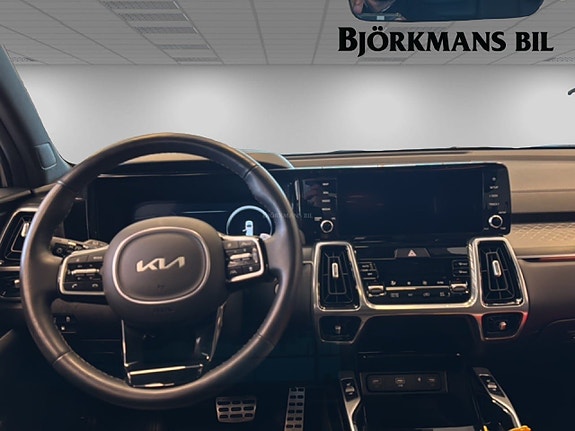 Kia Sorento 7 of 15