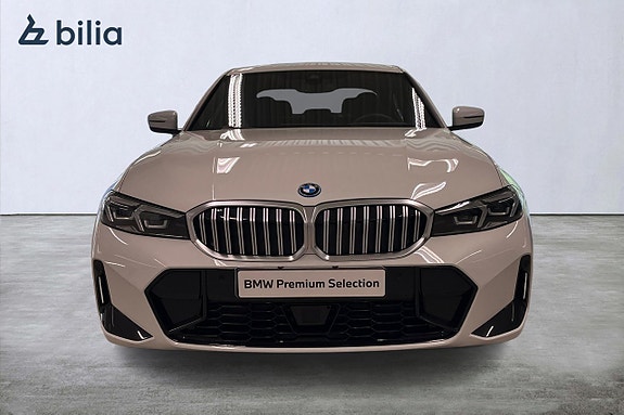 BMW 330e 5 of 17