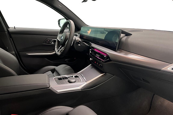 BMW 330e 6 of 17