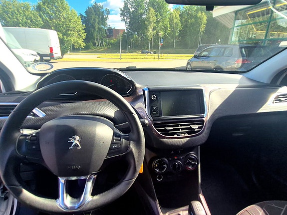 Peugeot 2008 14 of 19