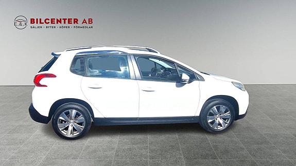Peugeot 2008 3 of 5