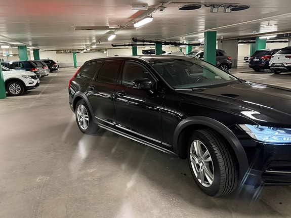 Volvo V90 Cross Country 4 of 5
