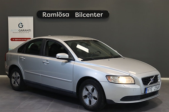 Volvo S40 4 of 5