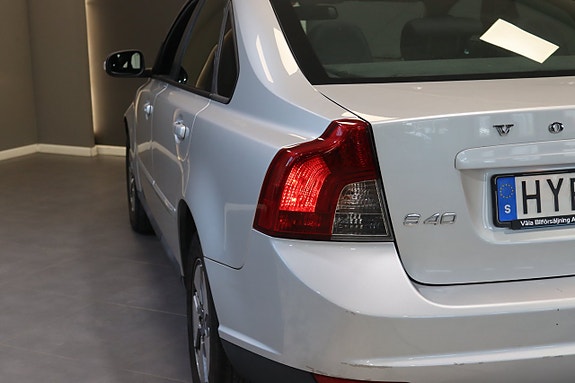 Volvo S40 10 of 18