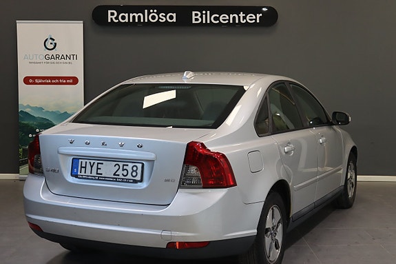Volvo S40 7 of 18